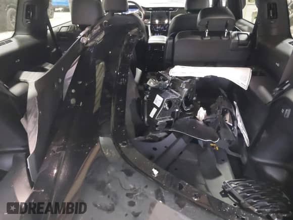 2025 Jeep Grand Cherokee Limited with VIN 1C4RJKBG2S8632657, listed as a IAAI auction lot 41669674 with 1,582 mi miles and . Bid and sale history available at DreamBid. Image 12.