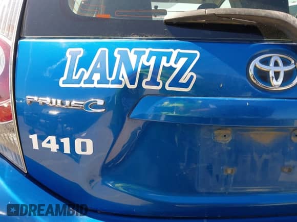 2014 Toyota Prius One with VIN JTDKDTB39E1060978, listed as a IAAI auction lot 42883241 with 217,398 mi miles and . Bid and sale history available at DreamBid. Image 19.