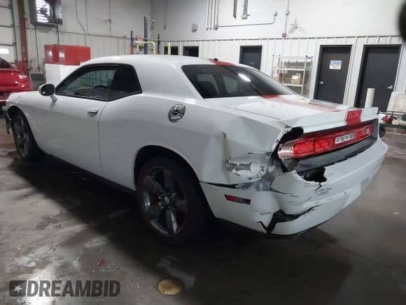 2013 Dodge Challenger SXT with VIN 2C3CDYAG8DH554016, listed as a IAAI auction lot 41275678 with 55,826 mi miles and . Bid and sale history available at DreamBid. Image 3.