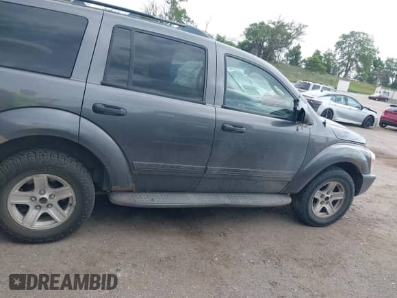 2004 Dodge Durango SLT z VIN 1D4HB48D04F195065, wystawiony jako IAAI lot #42568083 z przebiegiem 165 835 mil mil oraz . Historia ofert i sprzedaży dostępna na DreamBid. Obrazek 13.