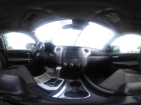 2018 Toyota Tundra SR с VIN 5TFUW5F19JX725912, выставлен на аукционе IAAI как лот 42437463 с пробегом 193 630 миль миль и . История ставок и продаж доступна на DreamBid. Изображение 20.