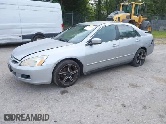 2007 Honda Accord LX SE с VIN 1HGCM66457A095174, выставлен на аукционе IAAI как лот 42828082 с пробегом 159 264 миль миль и . История ставок и продаж доступна на DreamBid. Изображение 2.