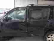 2011 Nissan Pathfinder LE z VIN 5N1AR1NB8BC633188, wystawiony jako IAAI lot #41608356 z przebiegiem 128 377 mil mil oraz . Historia ofert i sprzedaży dostępna na DreamBid. Obrazek 14.