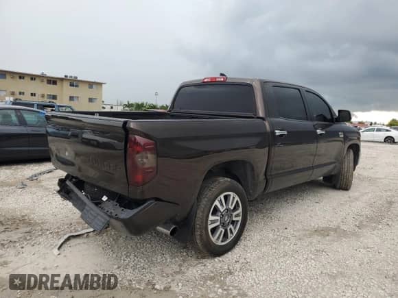 2020 Toyota Tundra Platinum с VIN 5TFGY5F19LX263409, выставлен на аукционе Copart как лот 71579134 с пробегом 83 744 миль миль и На запчасти • Non repairable. История ставок и продаж доступна на DreamBid. Изображение 3.