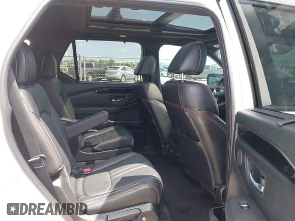 2023 Honda Pilot TrailSport with VIN 5FNYG1H67PB043095, listed as a IAAI auction lot 42045974 with 46,333 mi miles and . Bid and sale history available at DreamBid. Image 8.