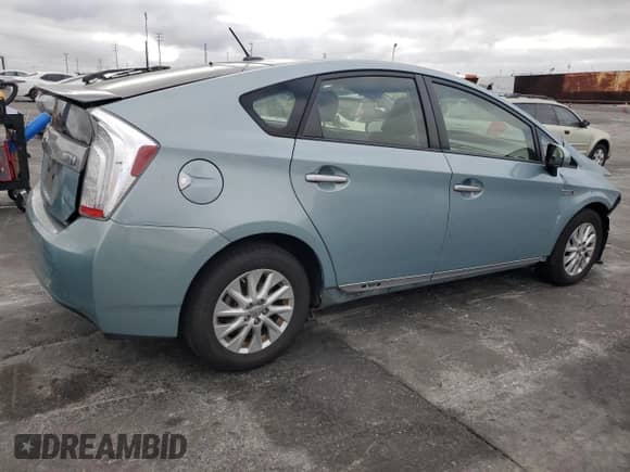 2012 Toyota Prius with VIN JTDKN3DPXC3006300, listed as a Copart auction lot 71909015 with 161,375 mi miles and Salvage title. Bid and sale history available at DreamBid. Image 3.