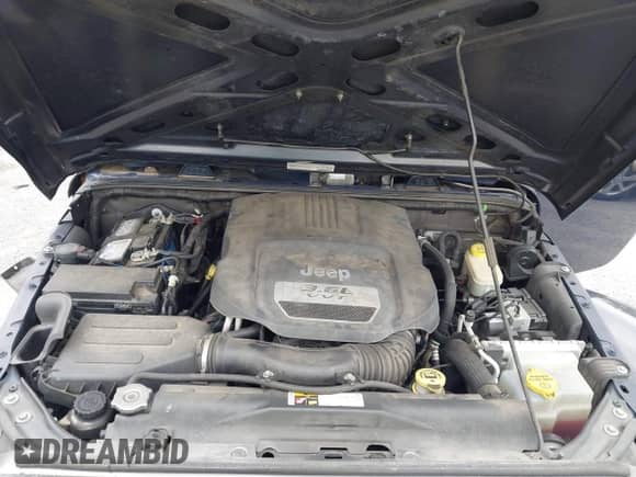 2013 Jeep Wrangler Sport with VIN 1C4AJWAG7DL565091, listed as a IAAI auction lot 43267062 with 192,629 mi miles and . Bid and sale history available at DreamBid. Image 10.