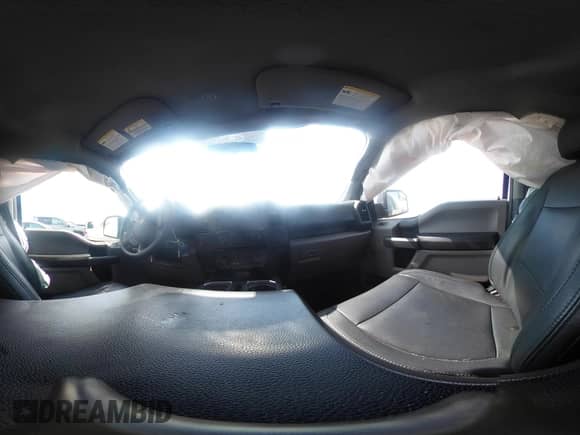 2018 Ford F-150 XL z VIN 1FTEW1E51JFC11589, wystawiony jako IAAI lot #42828323 z przebiegiem 102 847 mil mil oraz . Historia ofert i sprzedaży dostępna na DreamBid. Obrazek 18.