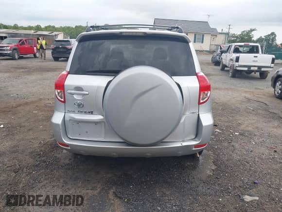 2006 Toyota RAV4 Sport with VIN JTMBK32V965002712, listed as a IAAI auction lot 42227012 with 171,527 mi miles and . Bid and sale history available at DreamBid. Image 17.