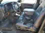 2001 Dodge 1500 z VIN 3B7HF13Z91G226892, wystawiony jako Copart lot #71722035 z przebiegiem 240 701 mil mil oraz Szkoda całkowita • Salvage title. Historia ofert i sprzedaży dostępna na DreamBid. Obrazek 7.
