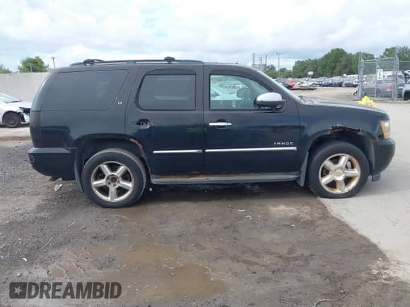 2010 Chevrolet Tahoe LT с VIN 1GNUKBE05AR190687, выставлен на аукционе IAAI как лот 43149707 с пробегом 168 949 миль миль и . История ставок и продаж доступна на DreamBid. Изображение 13.