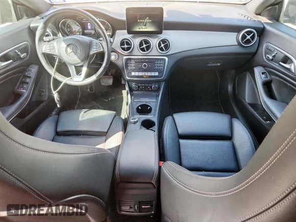 2018 Mercedes-Benz CLA 250 с VIN WDDSJ4EB6JN590836, выставлен на аукционе Copart как лот 85327745 с пробегом 76 467 миль миль и Списание • Salvage title. История ставок и продаж доступна на DreamBid. Изображение 8.