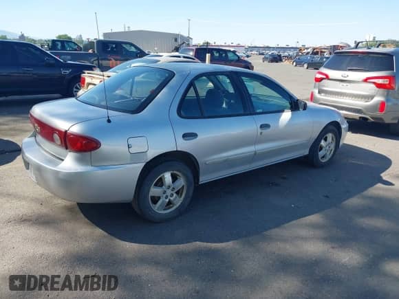 2004 Chevrolet Cavalier LS с VIN 1G1JF52F647106556, выставлен на аукционе IAAI как лот 42644175 с пробегом 216 833 миль миль и . История ставок и продаж доступна на DreamBid. Изображение 4.