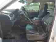 2015 Chevrolet Suburban LT с VIN 1GNSKJKC8FR157657, выставлен на аукционе Copart как лот 81807565 с пробегом 219 226 миль миль и Списание • Salvage title. История ставок и продаж доступна на DreamBid. Изображение 7.