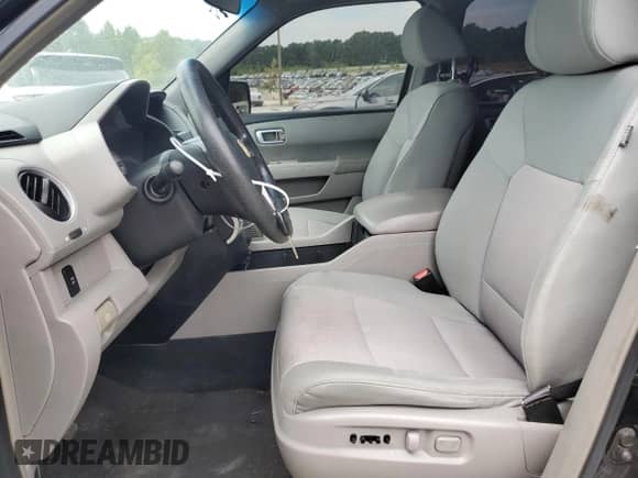 2009 Honda Pilot EX с VIN 5FNYF38409B003523, выставлен на аукционе Copart как лот 70573915 с пробегом 166 107 миль миль и Списание • Salvage title. История ставок и продаж доступна на DreamBid. Изображение 7.