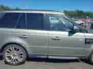 2013 Land Rover Range Rover Sport HSE Lux z VIN SALSK2D45DA810731, wystawiony jako IAAI lot #43011019 z przebiegiem 116 725 mil mil oraz . Historia ofert i sprzedaży dostępna na DreamBid. Obrazek 13.