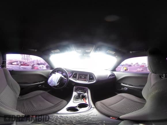 2019 Dodge Challenger SXT z VIN 2C3CDZAG6KH669989, wystawiony jako IAAI lot #43333069 z przebiegiem 161 866 mil mil oraz . Historia ofert i sprzedaży dostępna na DreamBid. Obrazek 19.