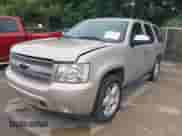 2009 Chevrolet Tahoe LTZ с VIN 1GNFC33029R284021, выставлен на аукционе IAAI как лот 42442433 с пробегом 133 271 миль миль и . История ставок и продаж доступна на DreamBid. Изображение 17.