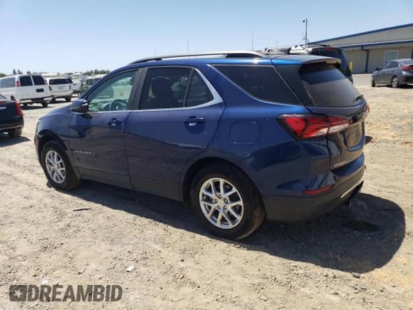 2022 Chevrolet Equinox LT with VIN 3GNAXUEV4NL214096, listed as a Copart auction lot 67428465 with 31,963 mi miles and Salvage title. Bid and sale history available at DreamBid. Image 2.
