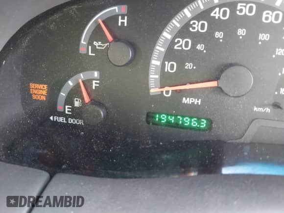 2004 Ford F-150 XL z VIN 2FTRX17264CA53784, wystawiony jako IAAI lot #42443644 z przebiegiem 194 796 mil mil oraz . Historia ofert i sprzedaży dostępna na DreamBid. Obrazek 15.