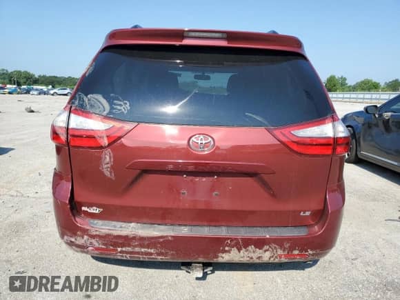 2017 Toyota Sienna LE Auto Access Seat z VIN 5TDKZ3DC8HS800879, wystawiony jako Copart lot #67971815 z przebiegiem 149 864 mil mil oraz Szkoda całkowita • Salvage title. Historia ofert i sprzedaży dostępna na DreamBid. Obrazek 6.