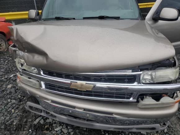 2001 Chevrolet Suburban LS with VIN 3GNEC16T91G165893, listed as a Copart auction lot 72577224 with 270,842 mi miles and Salvage title. Bid and sale history available at DreamBid. Image 14.