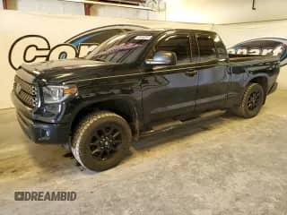 2019 Toyota Tundra SR z VIN 5TFRY5F15KX244573, wystawiony jako Copart lot #55832405 z przebiegiem 56 294 mil mil oraz Czysty tytuł • Clean title. Historia ofert i sprzedaży dostępna na DreamBid. Obrazek 1.