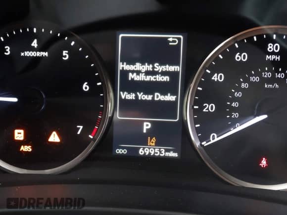 2018 Lexus IS 300 z VIN JTHC81D24J5032802, wystawiony jako IAAI lot #41918847 z przebiegiem 69 953 mil mil oraz . Historia ofert i sprzedaży dostępna na DreamBid. Obrazek 14.