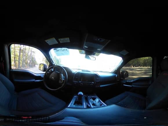 2020 Ford F-150 XL z VIN 1FTEW1E45LFA08960, wystawiony jako IAAI lot #43127785 z przebiegiem 92 214 mil mil oraz . Historia ofert i sprzedaży dostępna na DreamBid. Obrazek 17.