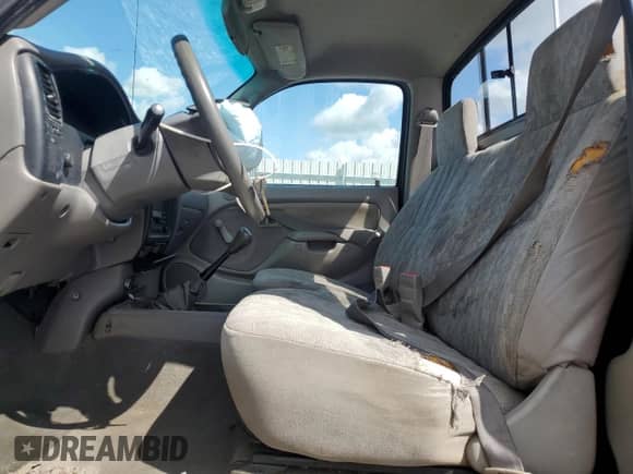 2002 Toyota Tacoma с VIN 5TENL42NX2Z025973, выставлен на аукционе Copart как лот 84580115 с пробегом 289 670 миль миль и Списание • Salvage title. История ставок и продаж доступна на DreamBid. Изображение 7.