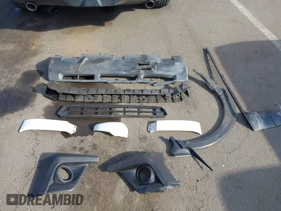 2008 Toyota Tundra SR5 with VIN 5TFRV54188X057395, listed as a IAAI auction lot 43405277 with 186,039 mi miles and . Bid and sale history available at DreamBid. Image 12.