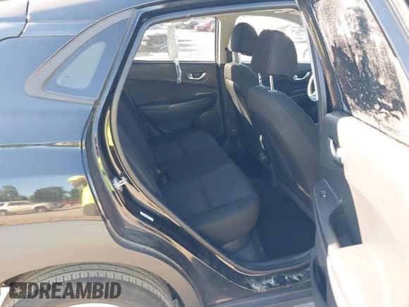 2023 Hyundai Kona SEL с VIN KM8K3CAB9PU938126, выставлен на аукционе IAAI как лот 43068636 с пробегом 45 682 миль миль и . История ставок и продаж доступна на DreamBid. Изображение 8.
