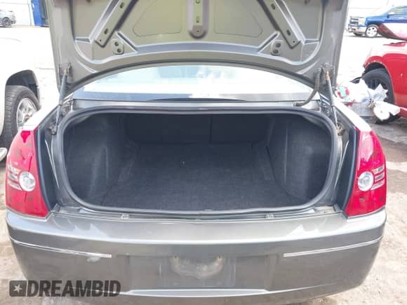 2008 Chrysler 300 Limited with VIN 2C3KA33GX8H119217, listed as a IAAI auction lot 42736906 with 100,669 mi miles and . Bid and sale history available at DreamBid. Image 17.