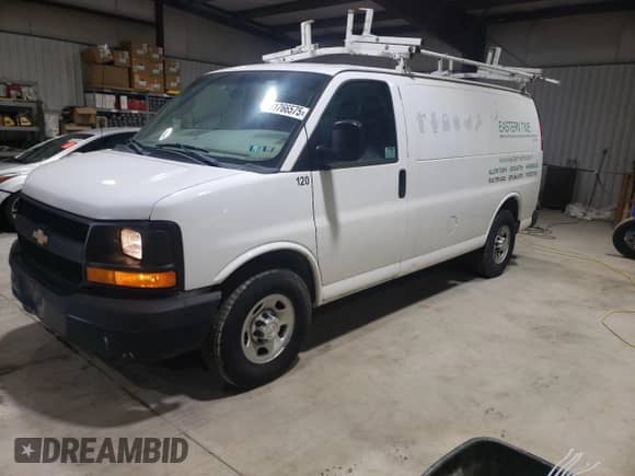 2016 Chevrolet Express Cargo with VIN 1GCWGAFF2G1177189, listed as a Copart auction lot 81766575 with 228,834 mi miles and Clean title. Bid and sale history available at DreamBid. Image 1.
