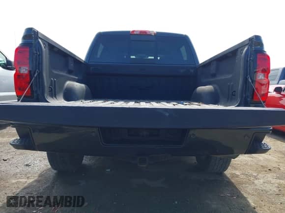 2018 Chevrolet Silverado 1500 LT с VIN 3GCUKREC5JG429652, выставлен на аукционе IAAI как лот 42103728 с пробегом 82 375 миль миль и . История ставок и продаж доступна на DreamBid. Изображение 16.