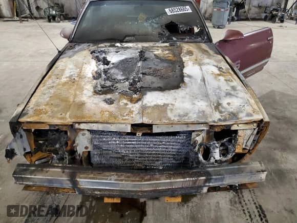 1986 Chevrolet El Camino SS с VIN 3GCCW80H8GS911759, выставлен на аукционе Copart как лот 68528665 с пробегом Не указан миль и Списание • Salvage title. История ставок и продаж доступна на DreamBid. Изображение 11.