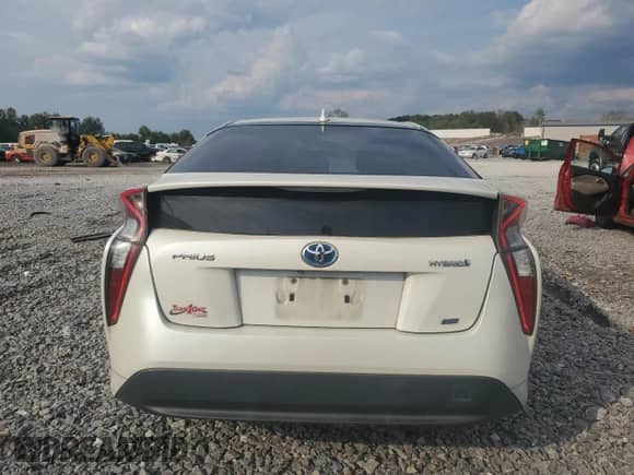 2016 Toyota Prius Two Eco z VIN JTDKARFU7G3515431, wystawiony jako Copart lot #82129595 z przebiegiem 156 082 mil mil oraz Szkoda całkowita • Salvage title. Historia ofert i sprzedaży dostępna na DreamBid. Obrazek 6.