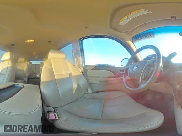 2009 Chevrolet Suburban 1LT z VIN 1GNFC26J09R147755, wystawiony jako Copart lot #72418304 z przebiegiem 239 660 mil mil oraz Szkoda całkowita • Salvage title. Historia ofert i sprzedaży dostępna na DreamBid. Obrazek 14.