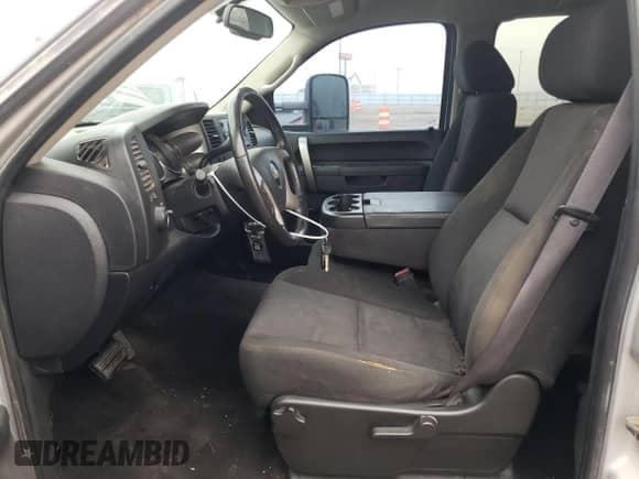 2011 Chevrolet Silverado 3500HD SRW LT z VIN 1GC4K0CG5BF228029, wystawiony jako Copart lot #78067624 z przebiegiem 122 102 mil mil oraz Szkoda całkowita • Salvage title. Historia ofert i sprzedaży dostępna na DreamBid. Obrazek 7.