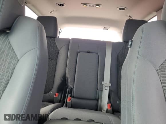 2014 Chevrolet Traverse LS with VIN 1GNKRFKD5EJ235200, listed as a Copart auction lot 68420555 with 141,018 mi miles and Salvage title. Bid and sale history available at DreamBid. Image 10.