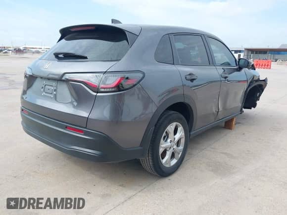 2024 Honda HR-V LX с VIN 3CZRZ1H33RM739725, выставлен на аукционе IAAI как лот 42440597 с пробегом 16 323 миль миль и . История ставок и продаж доступна на DreamBid. Изображение 4.
