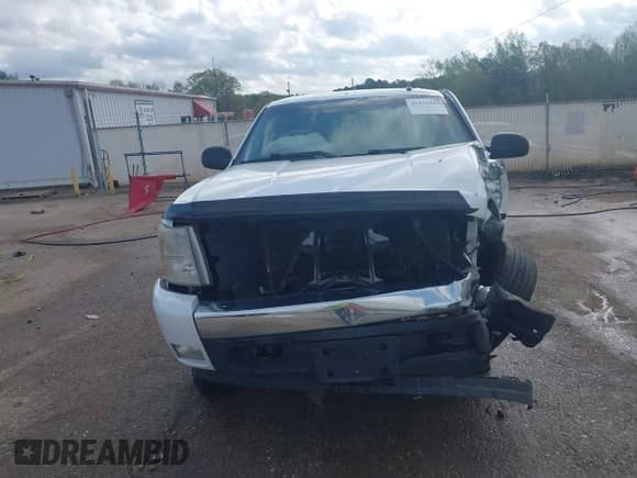 2008 Chevrolet Silverado 1500 LTZ with VIN 2GCEK13M781106322, listed as a IAAI auction lot 41375939 with 354,322 mi miles and . Bid and sale history available at DreamBid. Image 13.