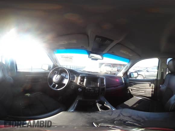 2014 Ram 1500 Sport z VIN 1C6RR7MT6ES149641, wystawiony jako IAAI lot #42706648 z przebiegiem 111 665 mil mil oraz . Historia ofert i sprzedaży dostępna na DreamBid. Obrazek 18.