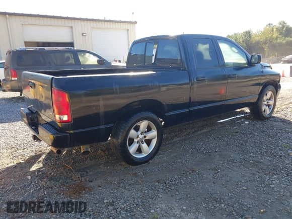 2004 Dodge 1500 SLT with VIN 1D7HA18N74S772453, listed as a IAAI auction lot 43360269 with 280,356 mi miles and . Bid and sale history available at DreamBid. Image 4.