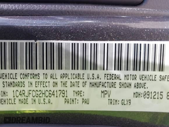 2017 Jeep Grand Cherokee Overland with VIN 1C4RJFCG2HC641791, listed as a IAAI auction lot 42566654 with 116,764 mi miles and . Bid and sale history available at DreamBid. Image 9.