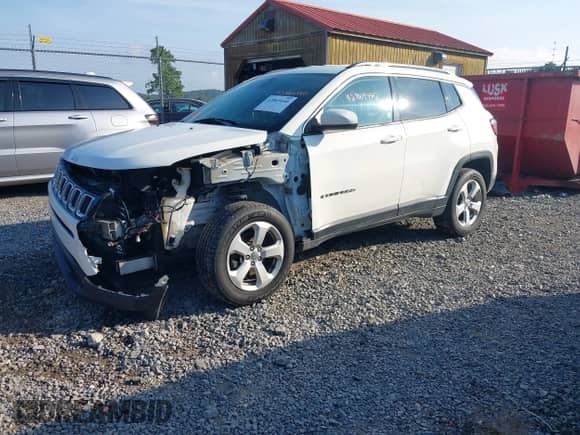 2020 Jeep Compass Latitude с VIN 3C4NJDBB8LT157503, выставлен на аукционе IAAI как лот 42869440 с пробегом 103 074 миль миль и . История ставок и продаж доступна на DreamBid. Изображение 2.