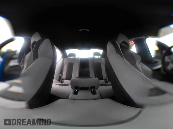 2025 BMW M3 Competition xDrive with VIN WBS33HJ01SFU28279, listed as a IAAI auction lot 42247834 with 5,980 mi miles and . Bid and sale history available at DreamBid. Image 24.