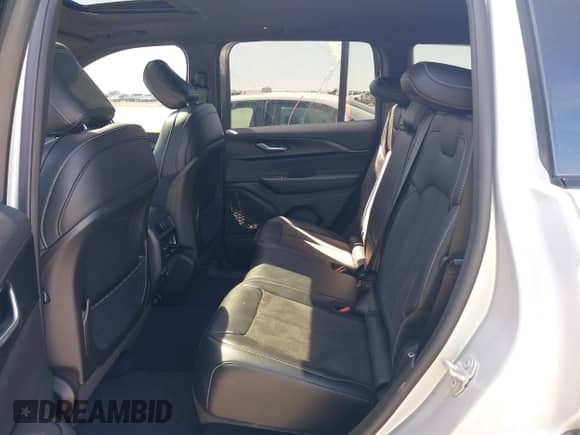 2024 Jeep Grand Cherokee Altitude with VIN 1C4RJHAG6RC215473, listed as a IAAI auction lot 42223275 with 11,199 mi miles and . Bid and sale history available at DreamBid. Image 8.