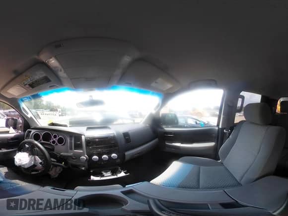 2012 Toyota Tundra с VIN 5TFUM5F1XCX038480, выставлен на аукционе IAAI как лот 42734155 с пробегом 206 100 миль миль и . История ставок и продаж доступна на DreamBid. Изображение 18.
