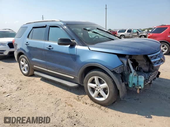 2018 Ford Explorer XLT z VIN 1FM5K7D8XJGA76564, wystawiony jako Copart lot #80813925 z przebiegiem 142 686 mil mil oraz Szkoda całkowita • Salvage title. Historia ofert i sprzedaży dostępna na DreamBid. Obrazek 4.